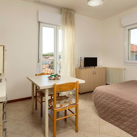 ريميني Residence Uno Studio&Suites المظهر الخارجي الصورة