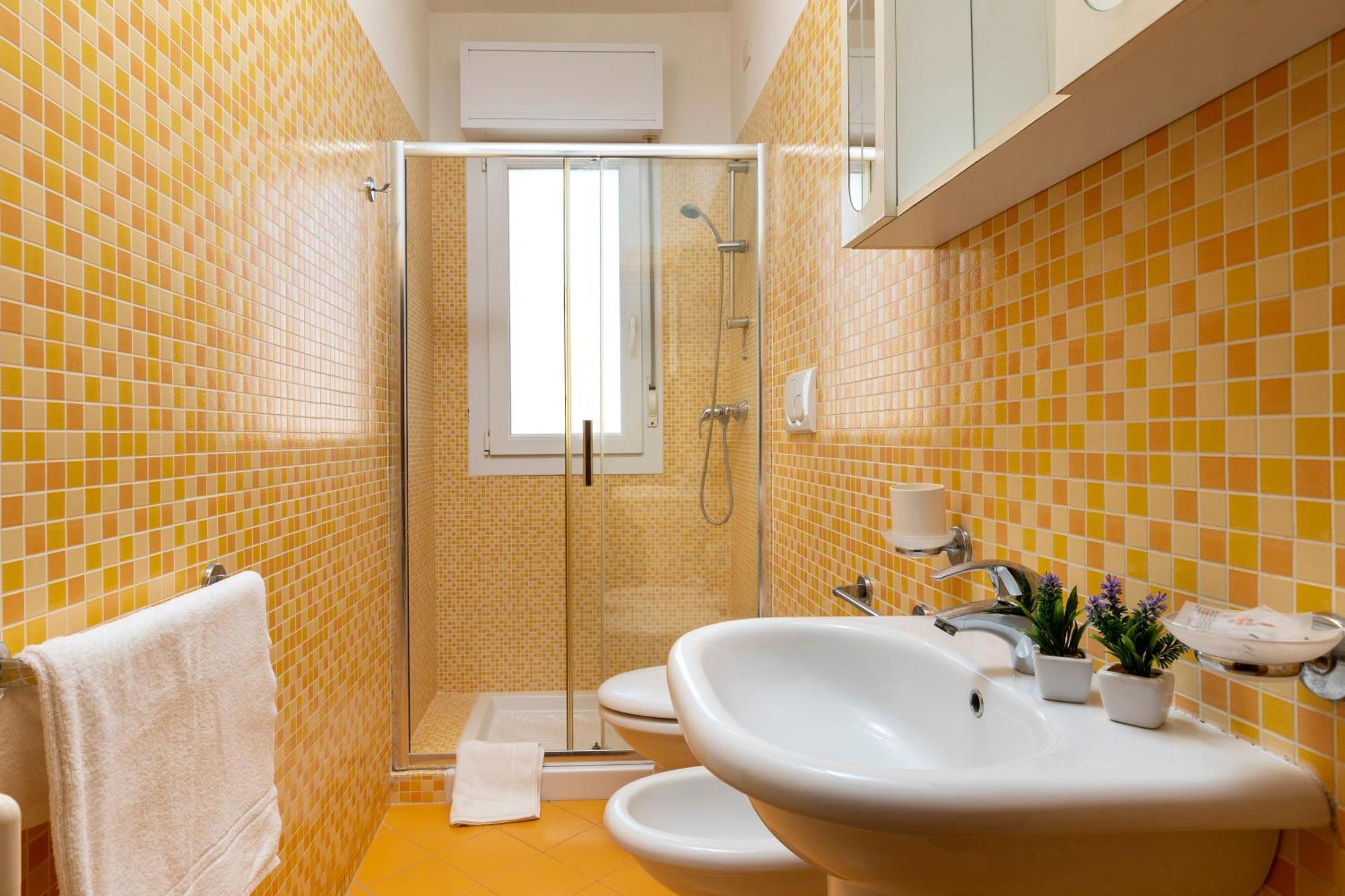 ريميني Residence Uno Studio&Suites المظهر الخارجي الصورة