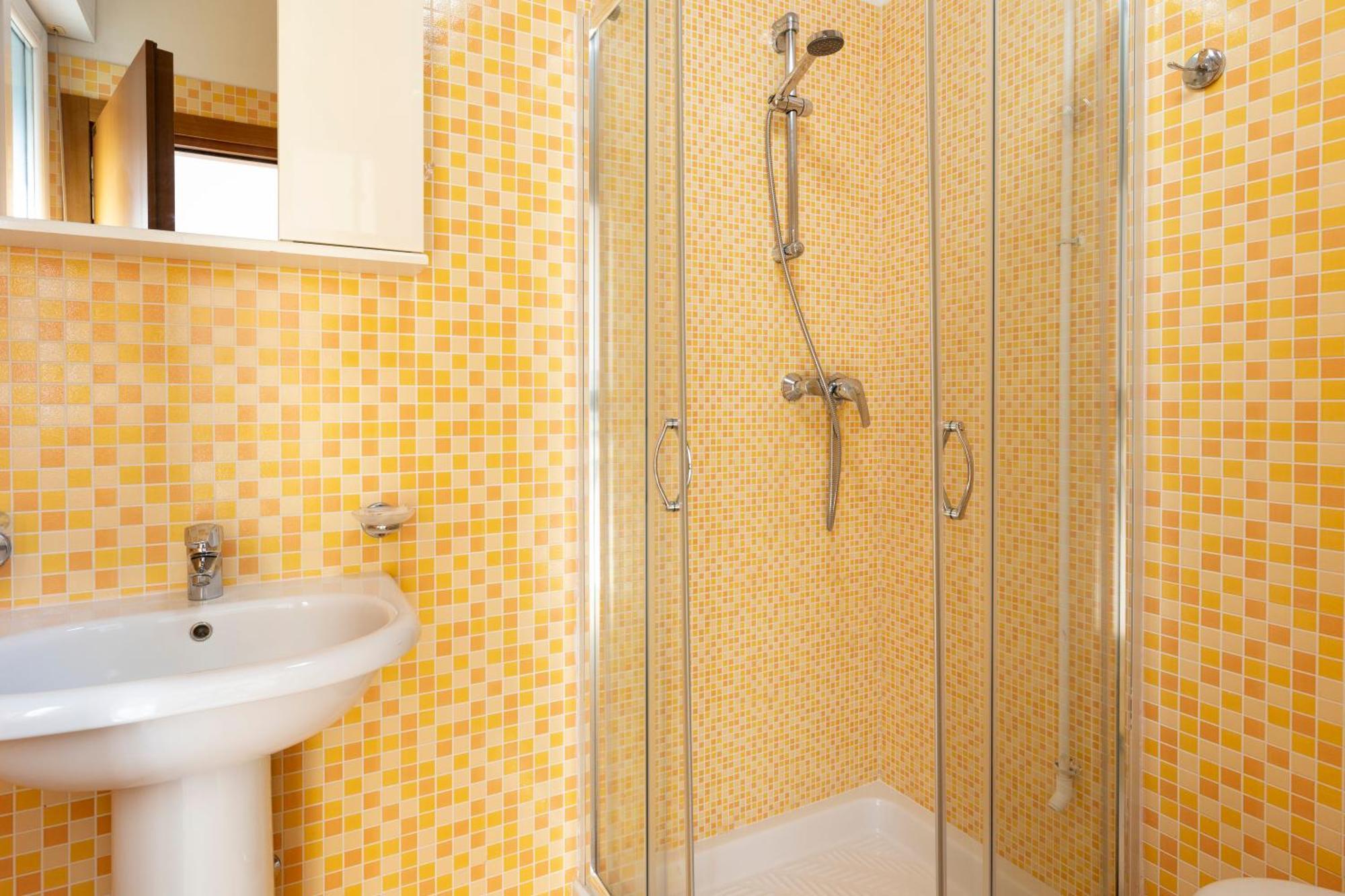 ريميني Residence Uno Studio&Suites المظهر الخارجي الصورة