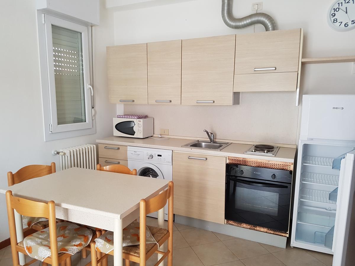 ريميني Residence Uno Studio&Suites المظهر الخارجي الصورة